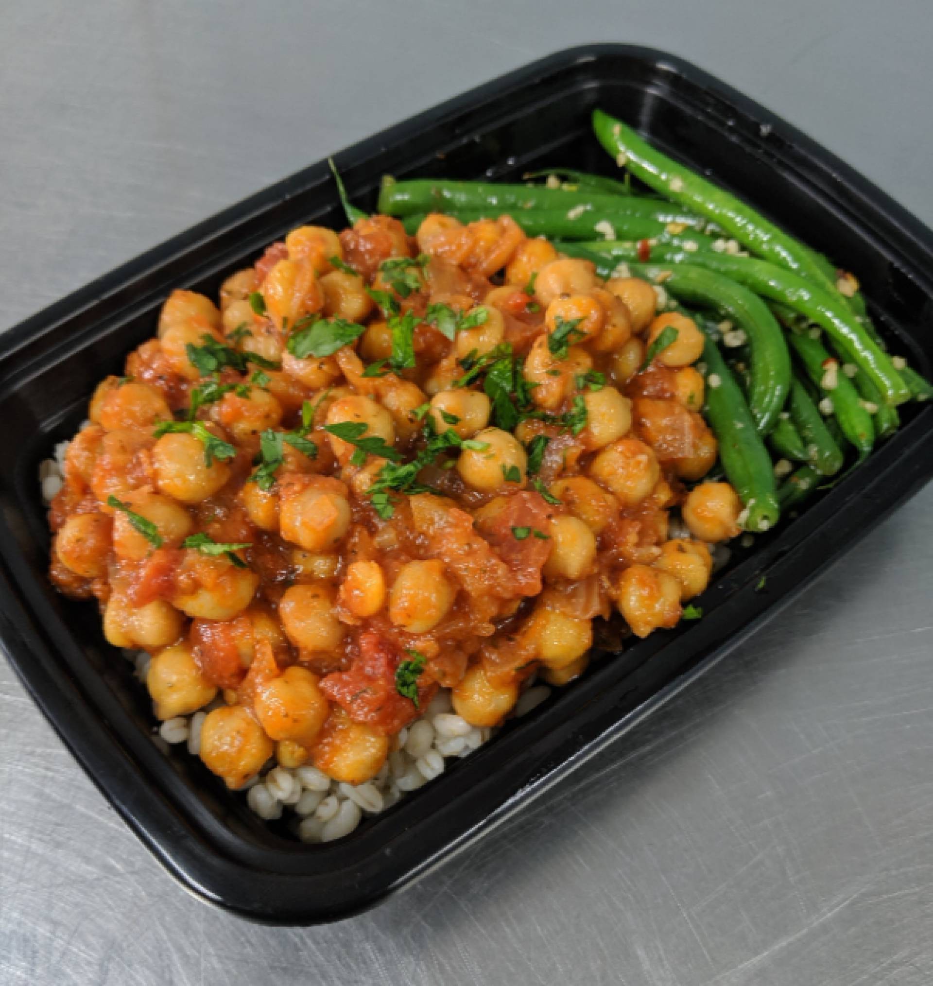 Chickpea Cacciatore with Spaghetti