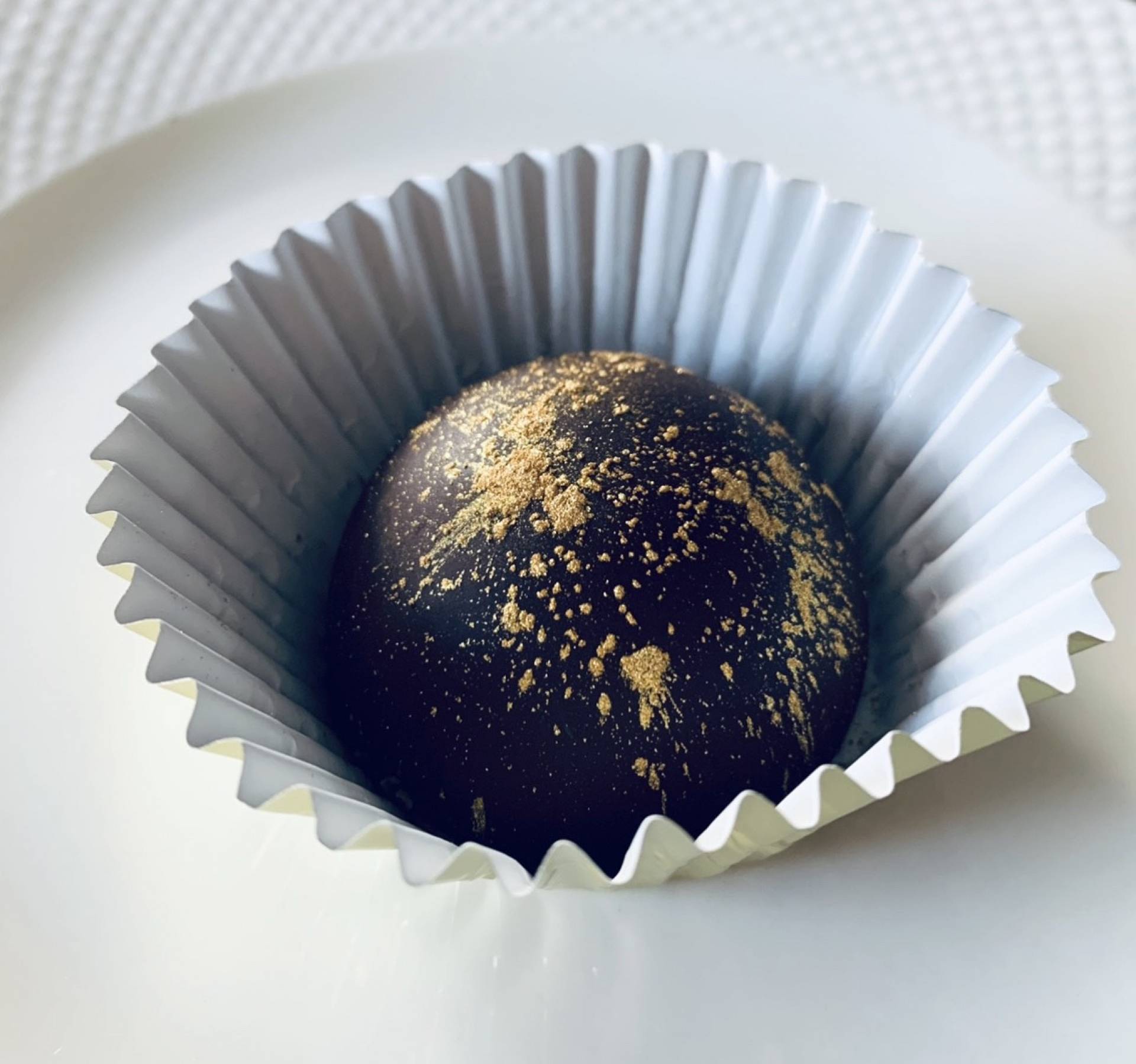 Chocolate Gold Bombs (2 per pack)
