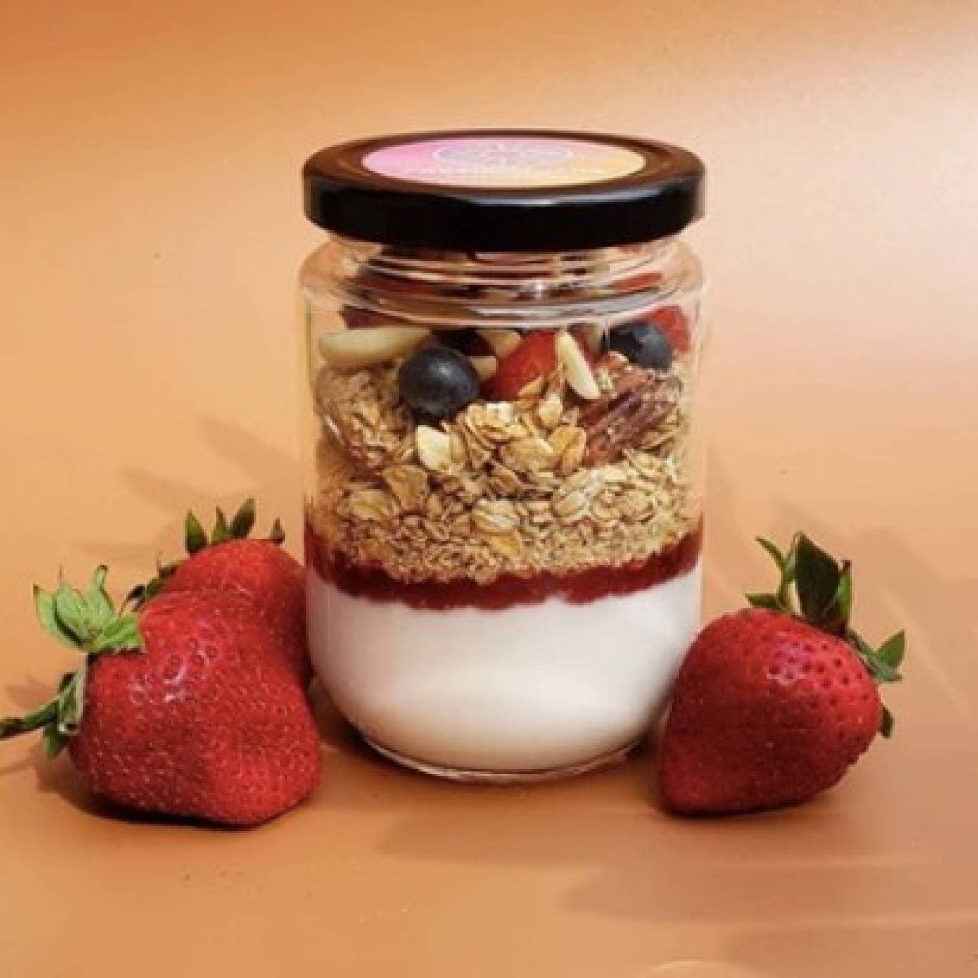 Breakfast Jar: Cali Berry