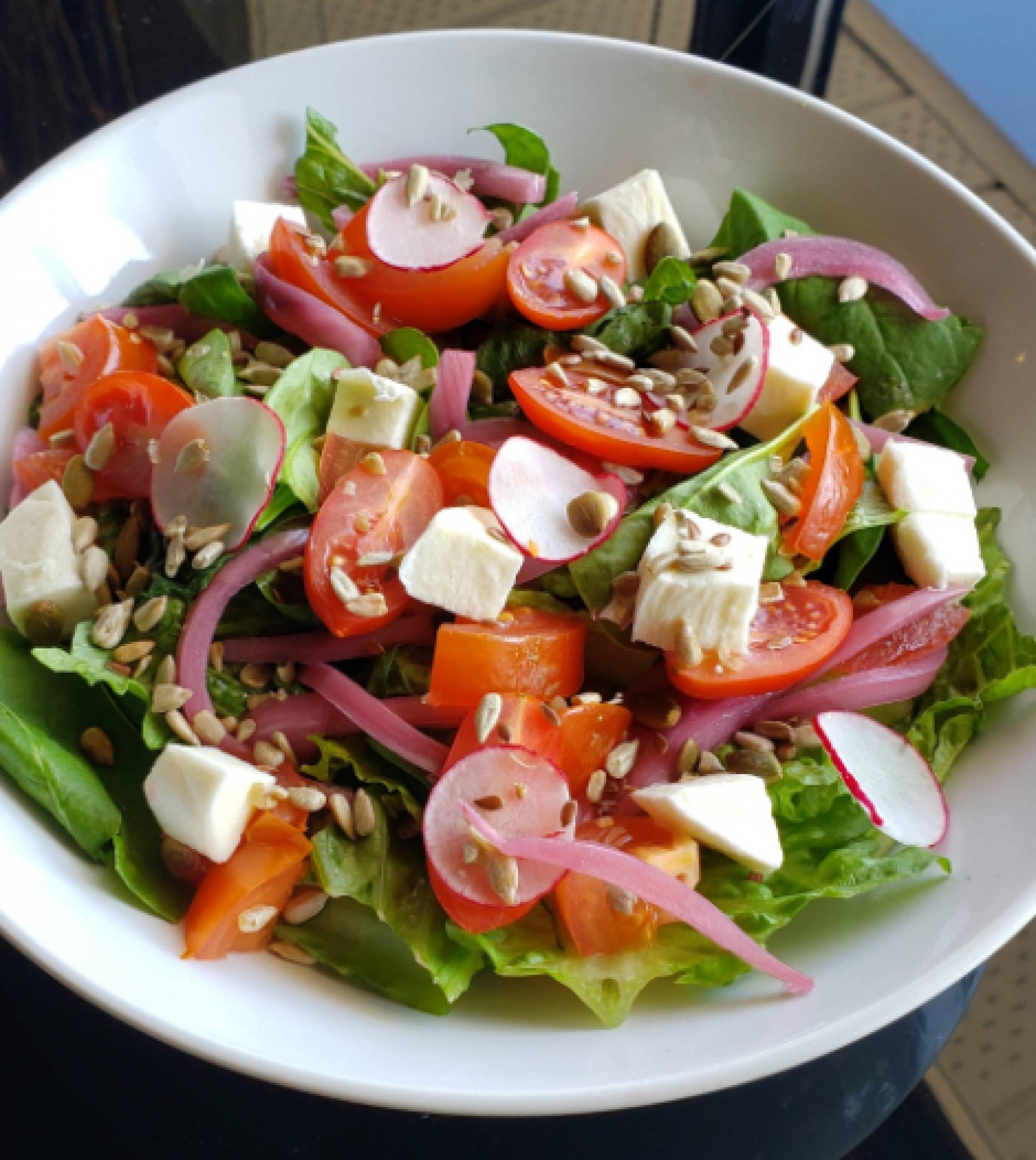 Caprese Salad with Chicken