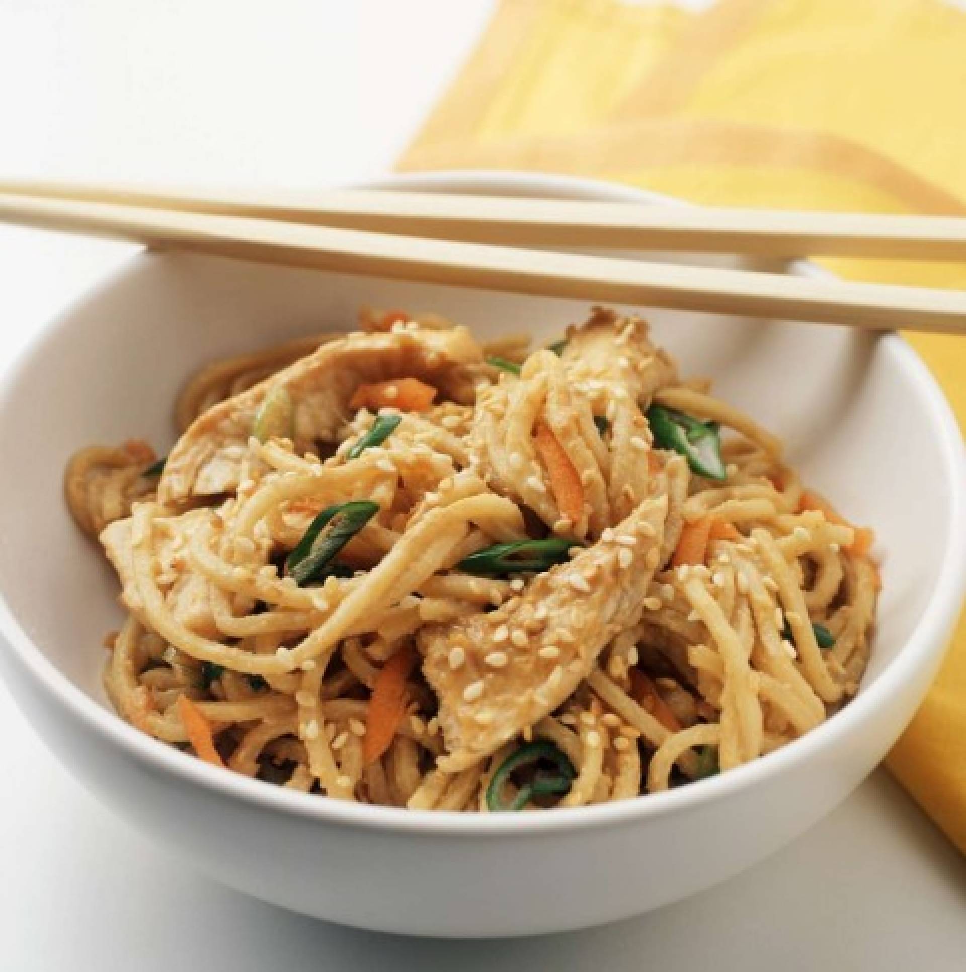 Stir Fry Chicken with Lo Mein Noodles