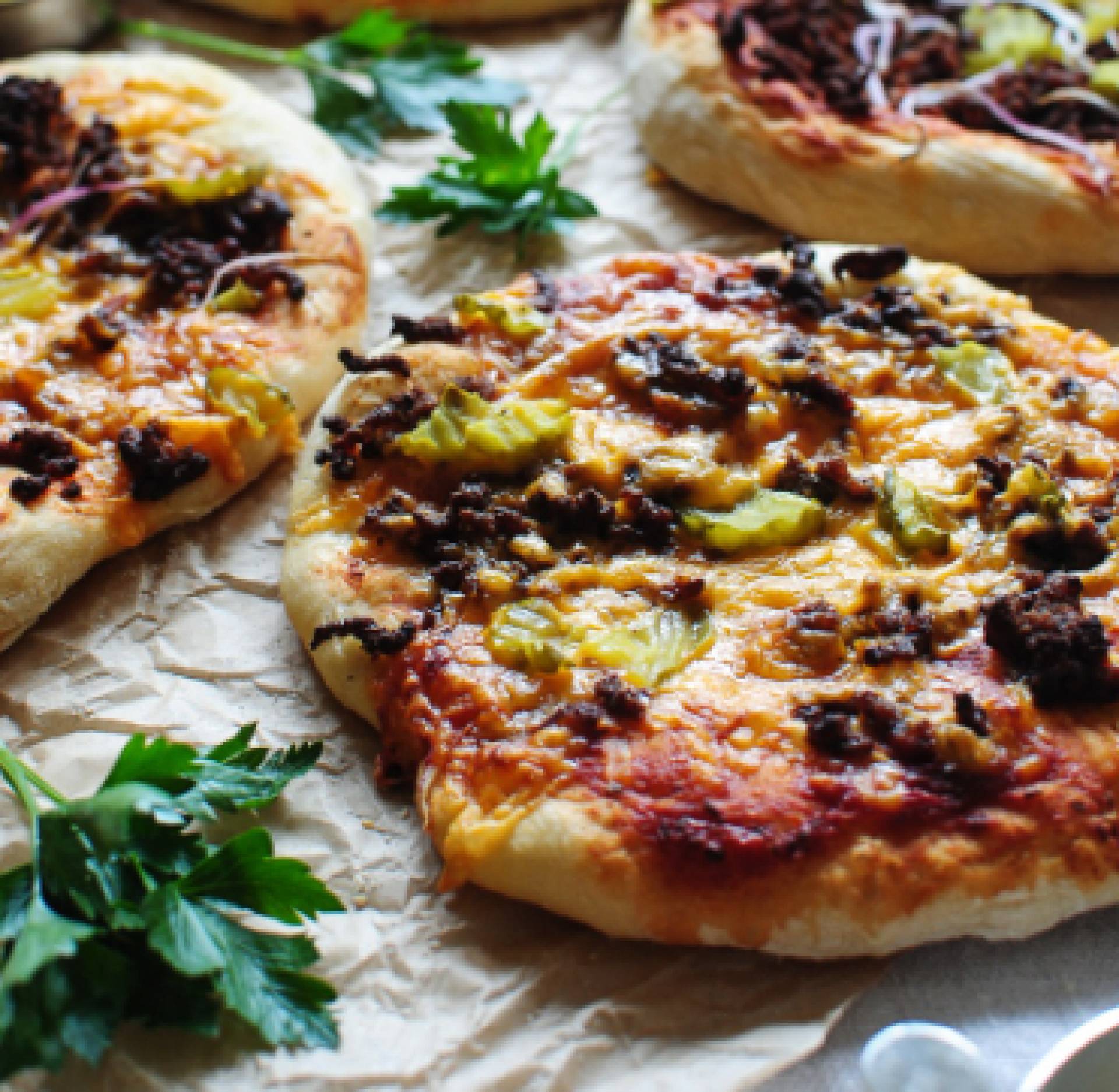 Mushroom Cheeseburger Personal Pizza