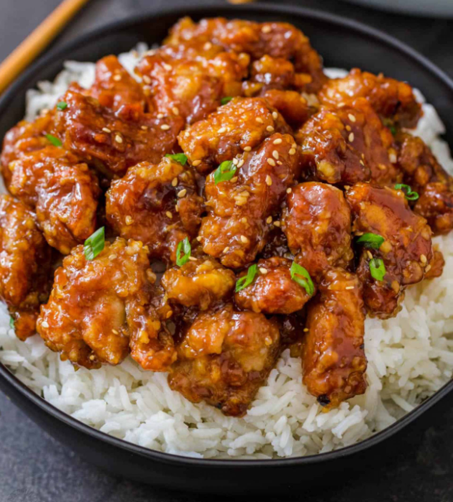 General Tao Chicken with Steamed Vegetable Rice (GF)