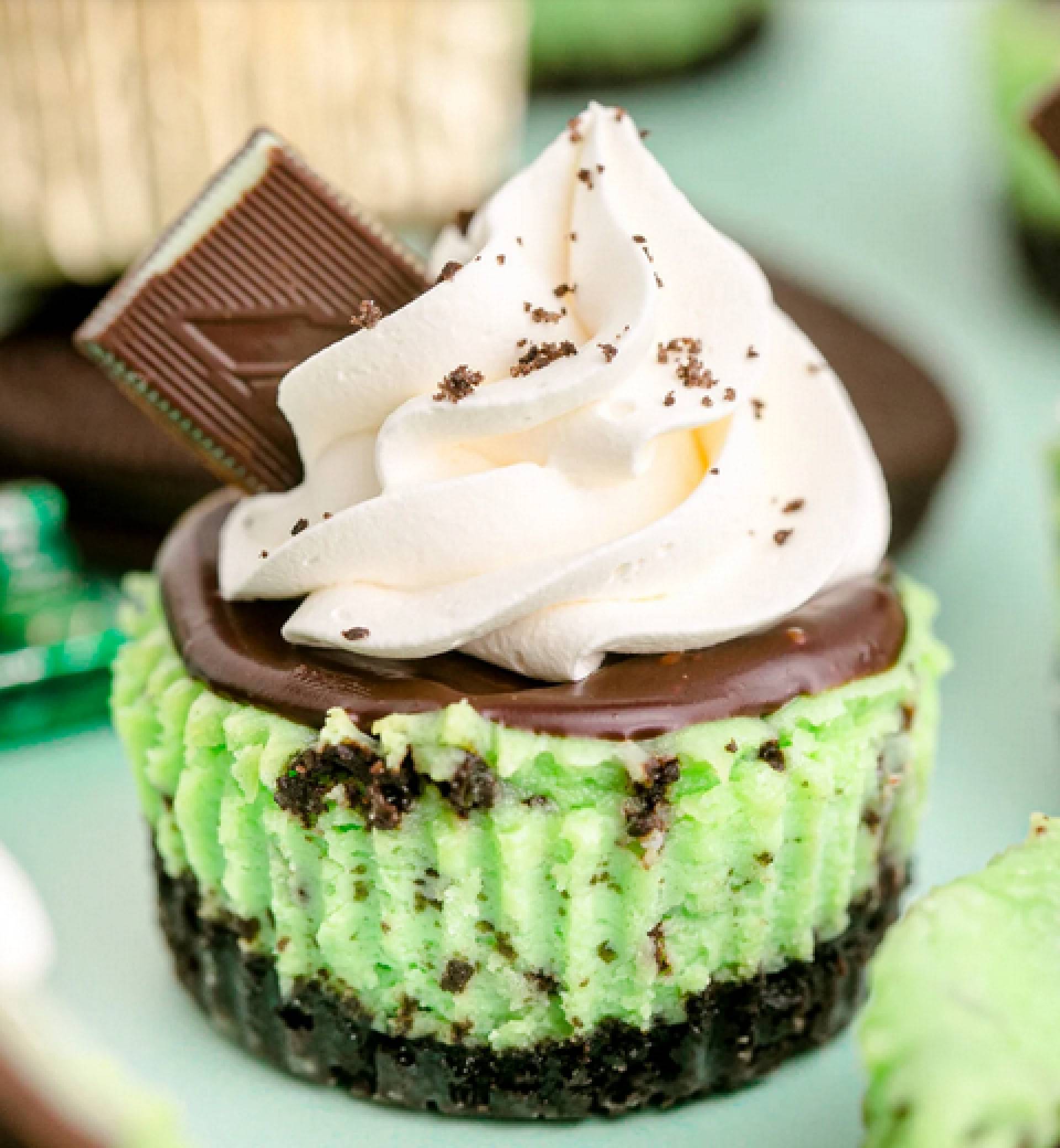 Mint Chip Cheesecake Cup