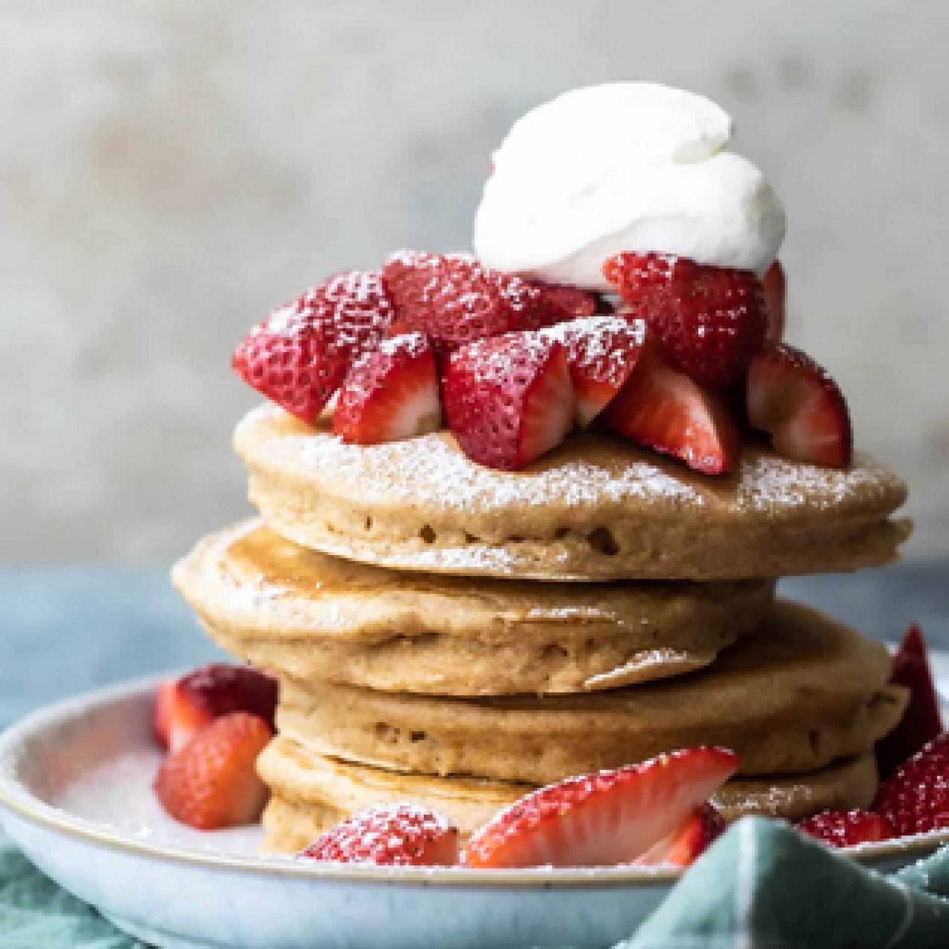 Vanilla Pancakes with Berry Compote